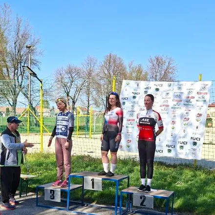 ITT Tarján STOP Cukrászda